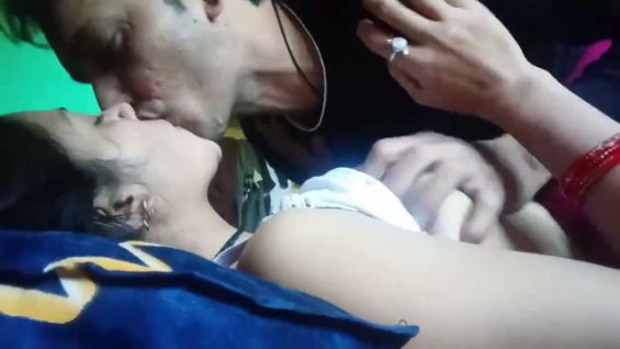 Kissing Pressing Cute Girl Boob XXX Video
