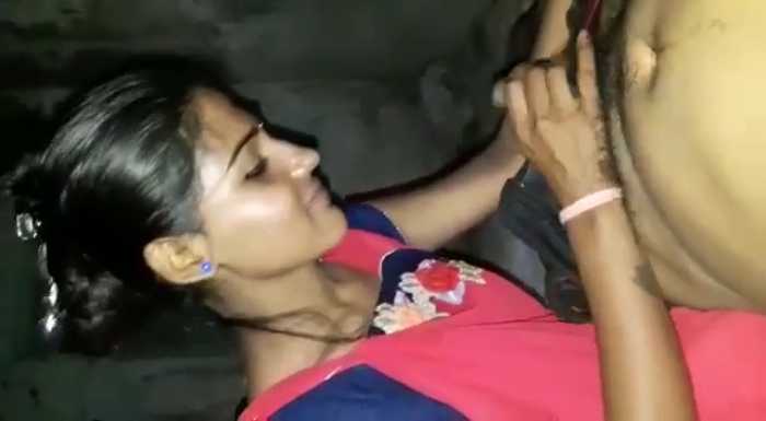 Beautiful Bhabhi Ji Blowjob Full Clip